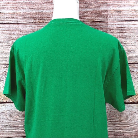 Gildan Crayola Green Short Sleeve Crew Neck T-shirt with Graphic Design Size M - Picture 6 of 7